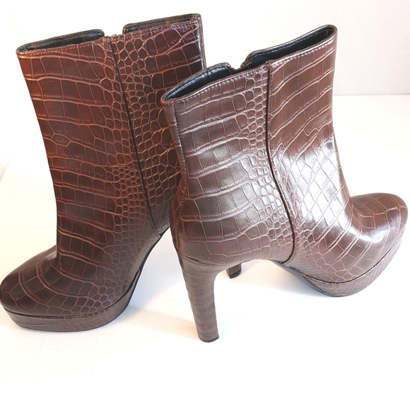 Guess brown croc embossed platform stiletto ankle boots size 10M/heel 5.5in - Picture 3 of 9